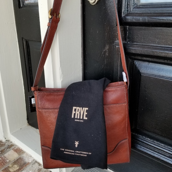 Authentic Frye Messenger Crossbody w Storage Bag! - Picture 1 of 7